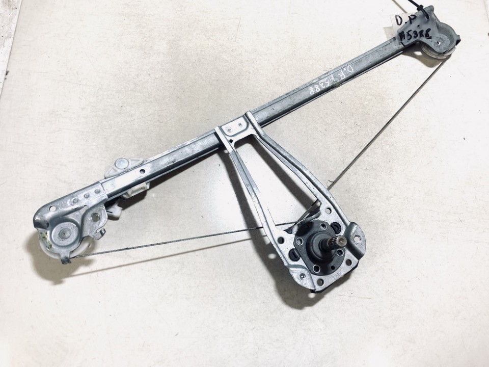 Mercedes-Benz C-CLASS 1998 Durvju loga pacēlājs - PRIEKŠA PA LABI