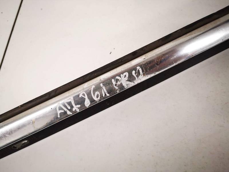 4F0853284C Audi A6 2000 Glass Trim Molding-weatherstripping - FRONT RIGHT - Thumbnail 2