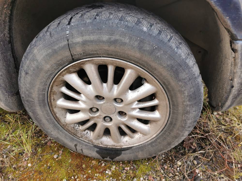 5X114.3 Chrysler Voyager 2008 Lietu ratu komplektas R16