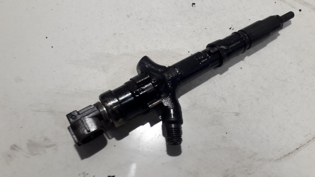 2367027030 2367027030, 07f00834 Fuel Injector Toyota RAV4 2004 2.0L 54EUR EIS00730419 Used