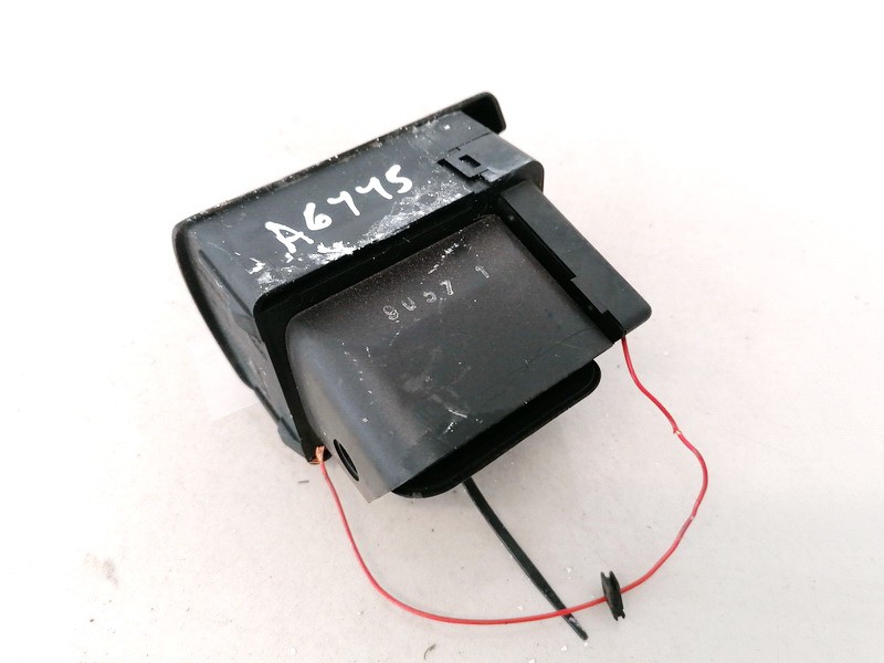 8D1820901A Volkswagen Golf 1999 Dash Vent (Air Vent Grille) - Thumbnail 2