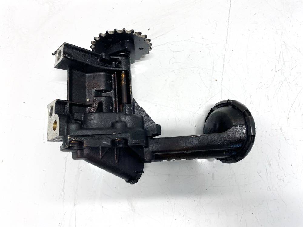 7700600120 Renault Megane 1996 Tepalo siurblys