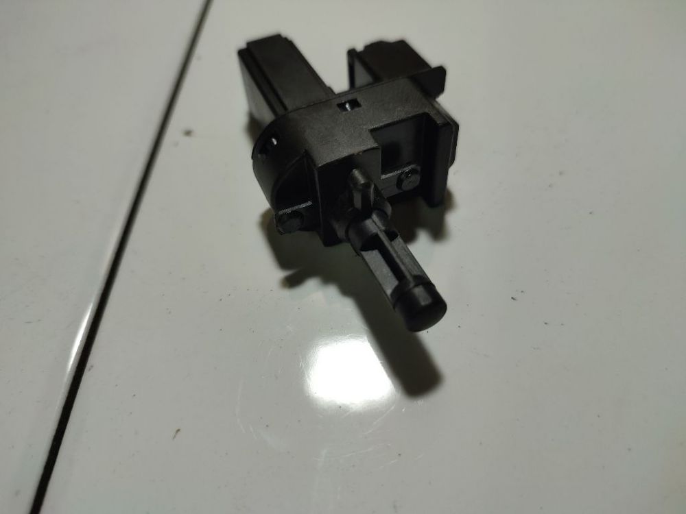 4M5T7C534AA Ford Fiesta 2012 Czujnik świateł hamulca (przekaźnik-klakson) - Thumbnail 2