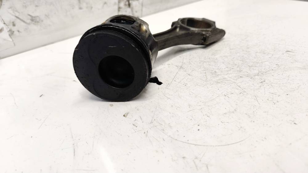 038G Volkswagen Caddy 2007 Stumoklis su svaistikliu - Thumbnail 2