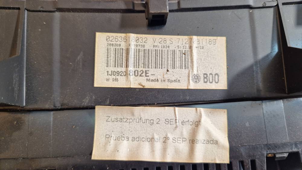 1J0920802E Volkswagen Golf 2001 Speedometers - Cockpit - Speedo Clocks Instrument - Thumbnail 3