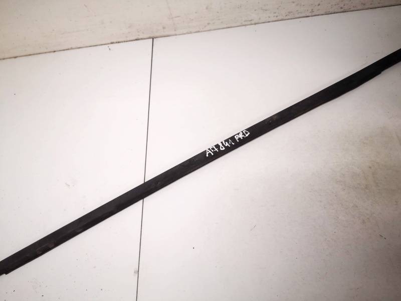SAAB 9-5 2005 Glass Trim Molding-weatherstripping - FRONT RIGHT