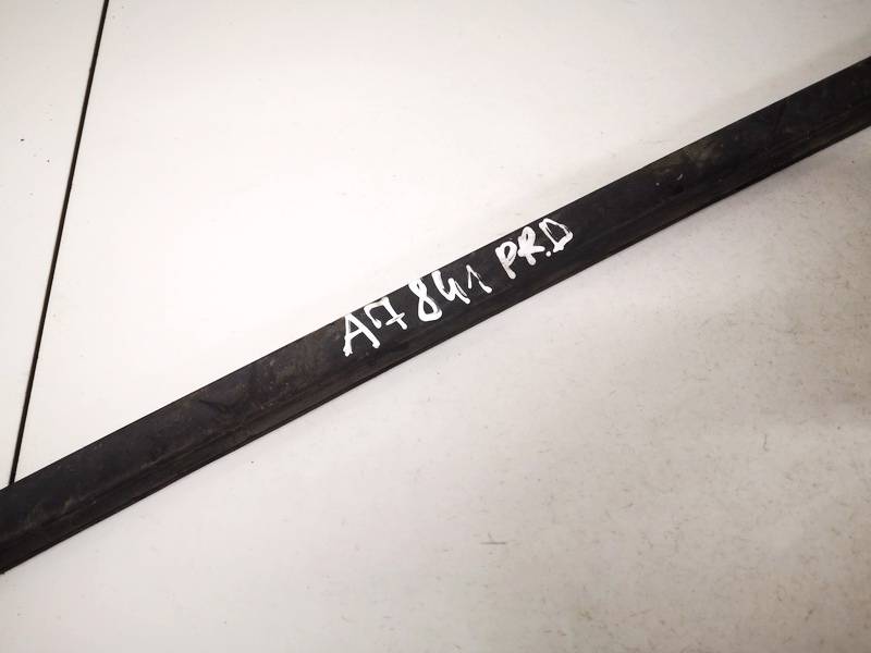 SAAB 9-5 2005 Glass Trim Molding-weatherstripping - FRONT RIGHT - Thumbnail 2