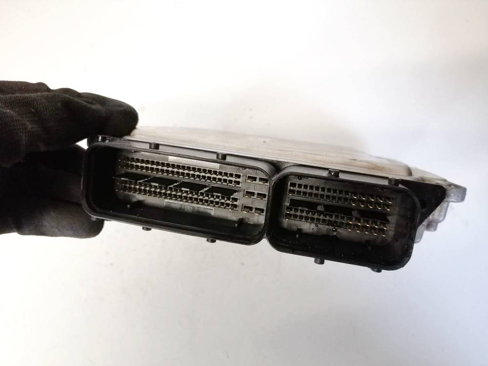 03G906016HP Volkswagen Touran 2006 Moottorin ohjainyksikkö - Thumbnail 3