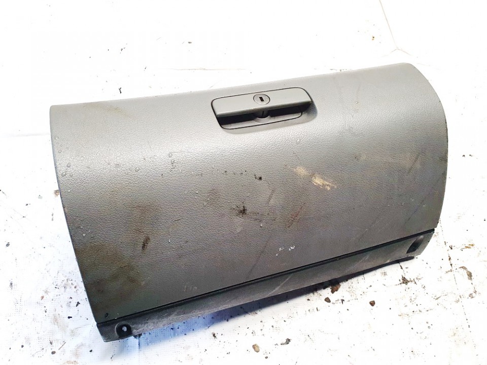 1U1857097B Skoda Octavia 2000 Glove Box Assembly