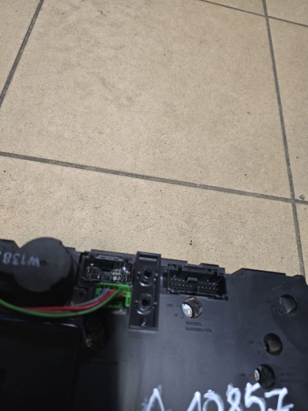 7923 Volvo V70 2001 Блок управления климатической установкой - Thumbnail 2