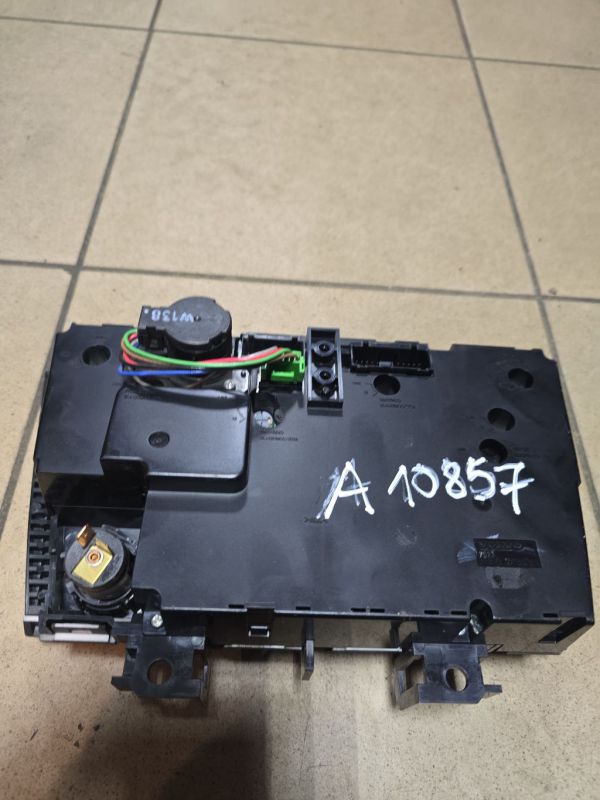 7923 Volvo V70 2001 Блок управления климатической установкой - Thumbnail 4