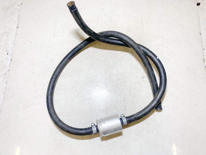 67R010703 Audi A6 1997 Layer of gas pouring