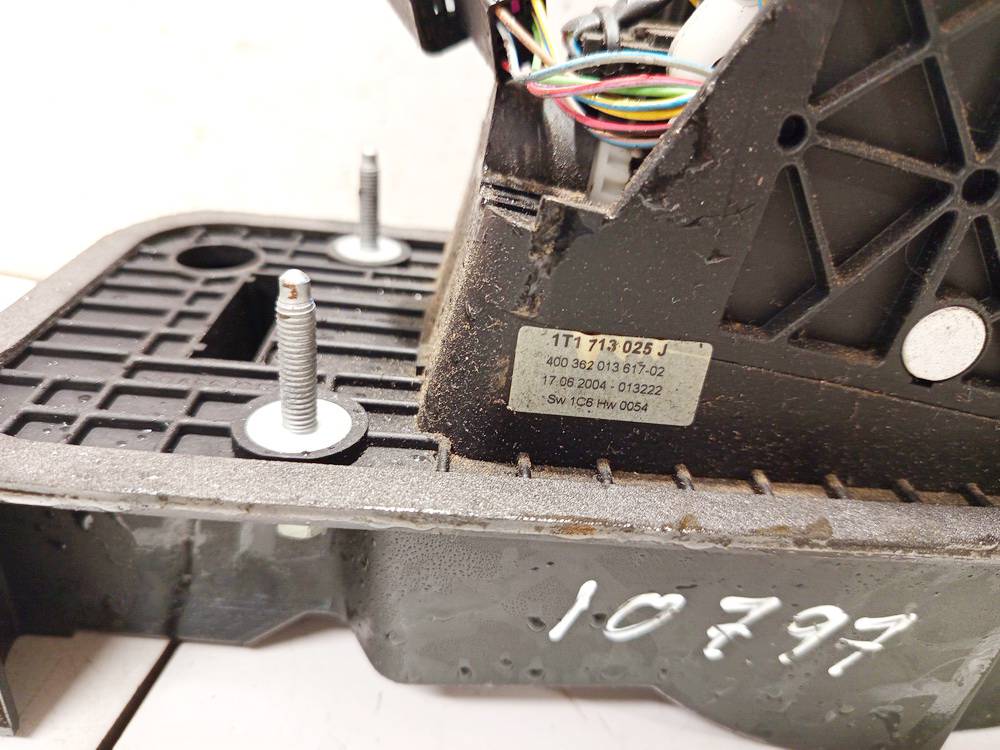 1T1713025J Volkswagen Touran 2004 Gearshift Lever Automatic (GEAR SELECTOR UNIT) - Thumbnail 3