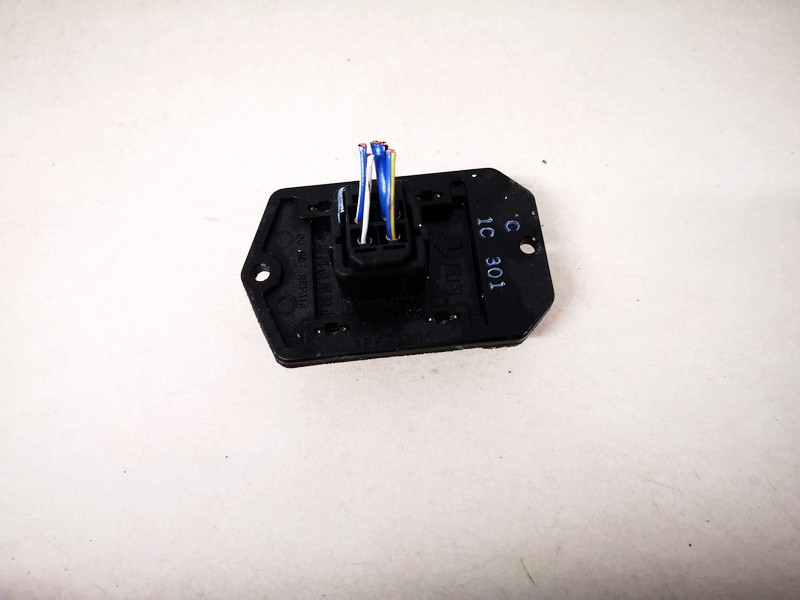 77424 77424 Heater Resistor (Heater Blower Motor Resistor) Toyota Yaris Verso 2002 1.5L