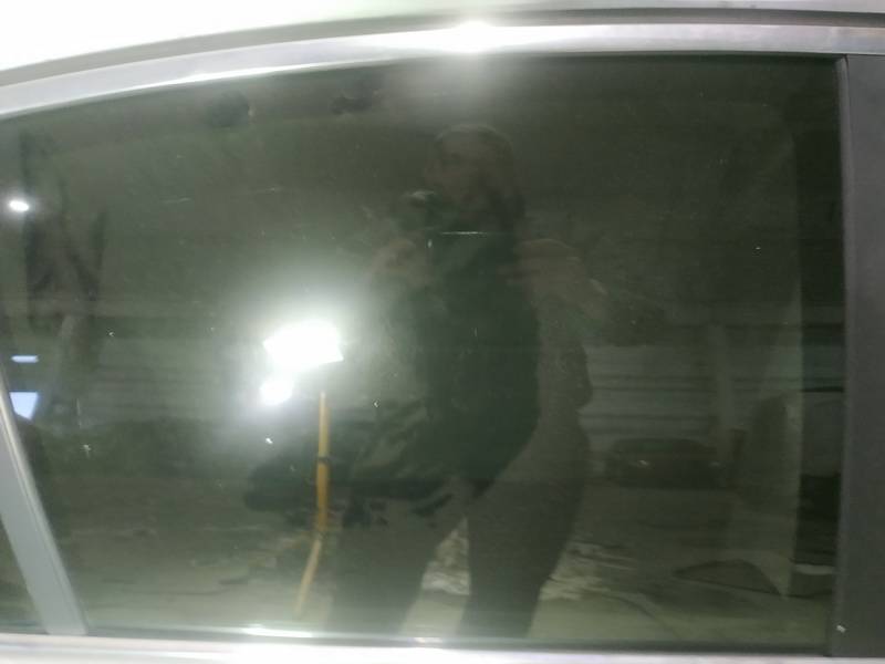 BMW 7-Series 2002 Door-Drop Glass - REAR RIGHT