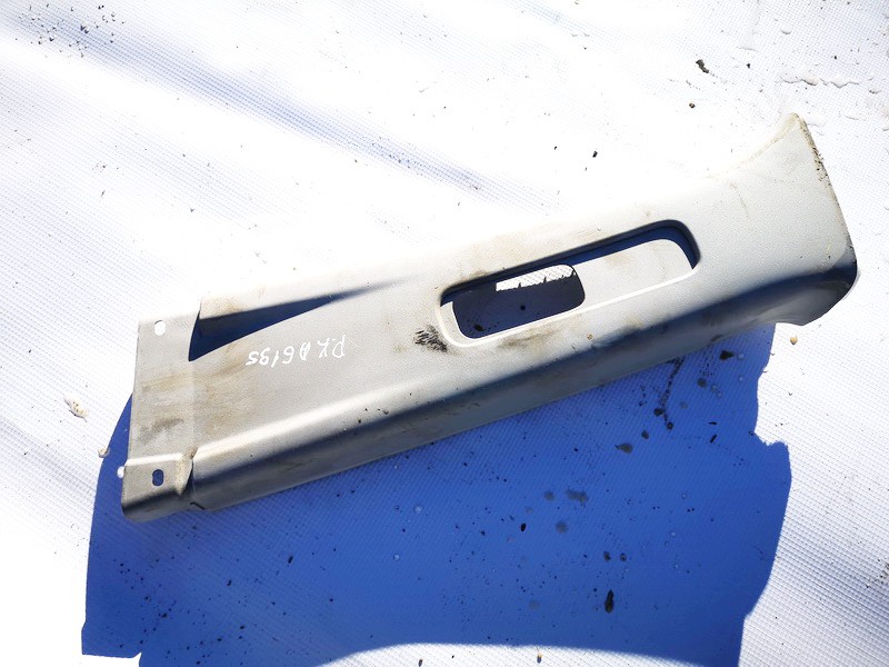 C23568211 Mazda 5 2006 Interior trim