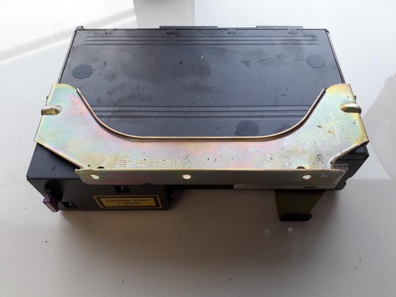 8364931 BMW 5-Series 2002 CD changers - Thumbnail 2