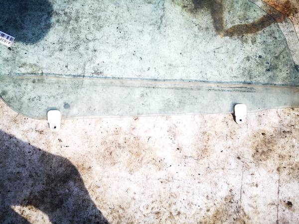 Peugeot 4007 2010 Door-Drop Glass - FRONT RIGHT - Thumbnail 2