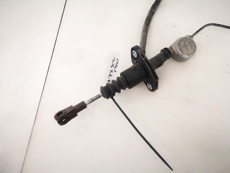 90578481 used Master clutch cylinder Opel Vectra 2000 2.0L