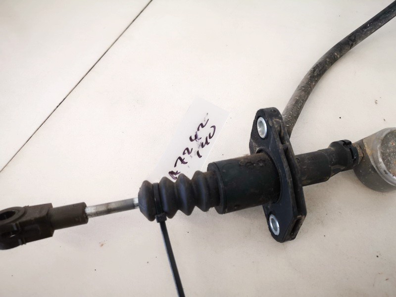 90578481 used Master clutch cylinder Opel Vectra 2000 2.0L