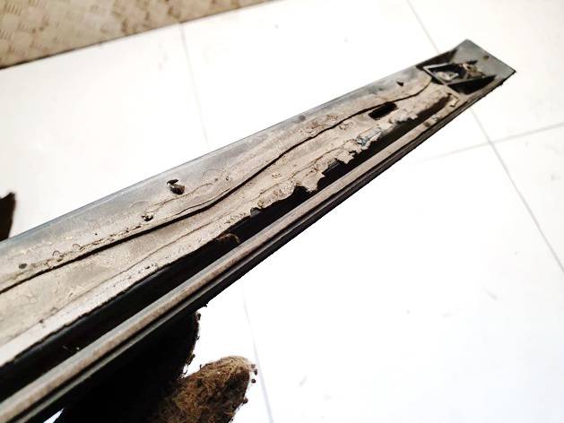 8Z0854950 Audi A2 2002 Durvju ārējais molding - AIZMUGURE PA LABI - Thumbnail 3