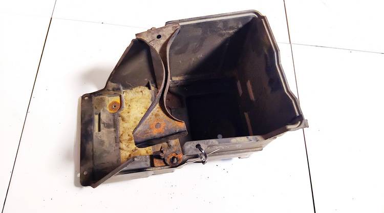 CC3056040 Mazda 5 2008 Akumulatora kaste