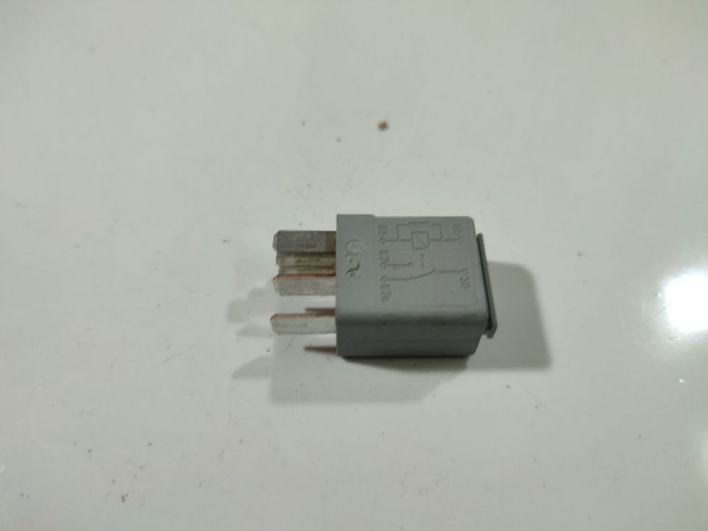 13100504 Opel Meriva 2006 RELÉ PARA AUTOMÓVIL