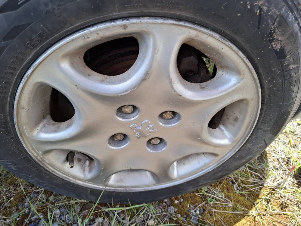 4X108 Peugeot 206 2001 Llanta de aleación R15