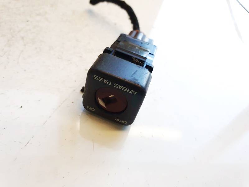 96373205XT Citroen C4 2008 Turvatyynyn airbag merkkivalo palaa jatkuvasti tai vilkkuu - Thumbnail 2