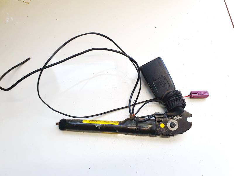 4M51A61209AC Ford Focus 2005 Zaczep pasa bezpieczeństwa - PRZEDNIE LEWE