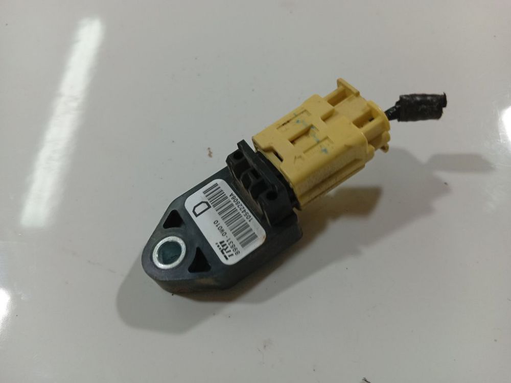 898310W010 Toyota Corolla Verso 2004 Srs Airbag crash sensor