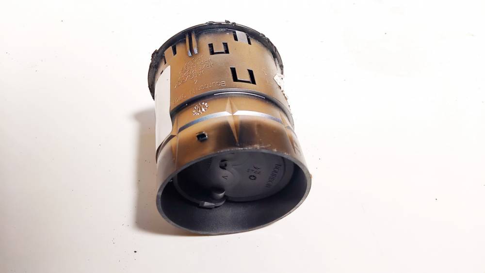 9680899377 Citroen Berlingo 2011 Wloty powietrza do kabiny - Thumbnail 2