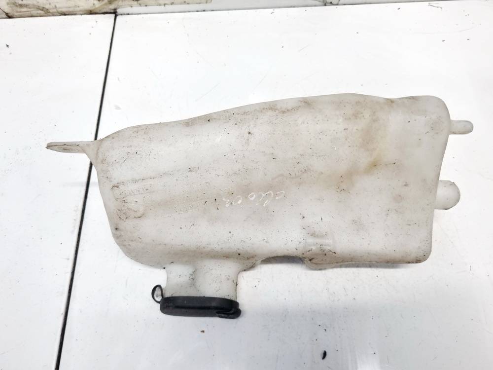 7700847815 Renault Clio 2002 Windshield Washer Reservoir tank (WASHER BOTTLE)