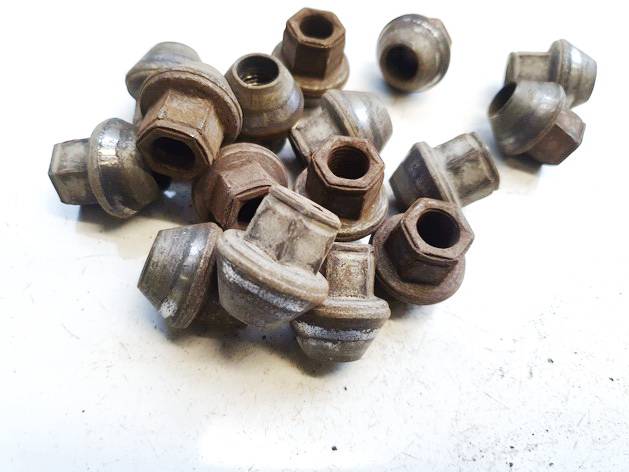 Ford Fiesta 2009 Radmuttern Kegelbund