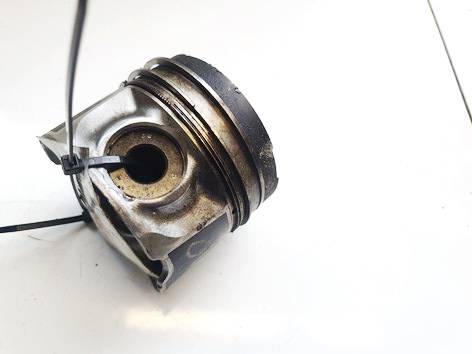 Toyota RAV-4 2009 Piston