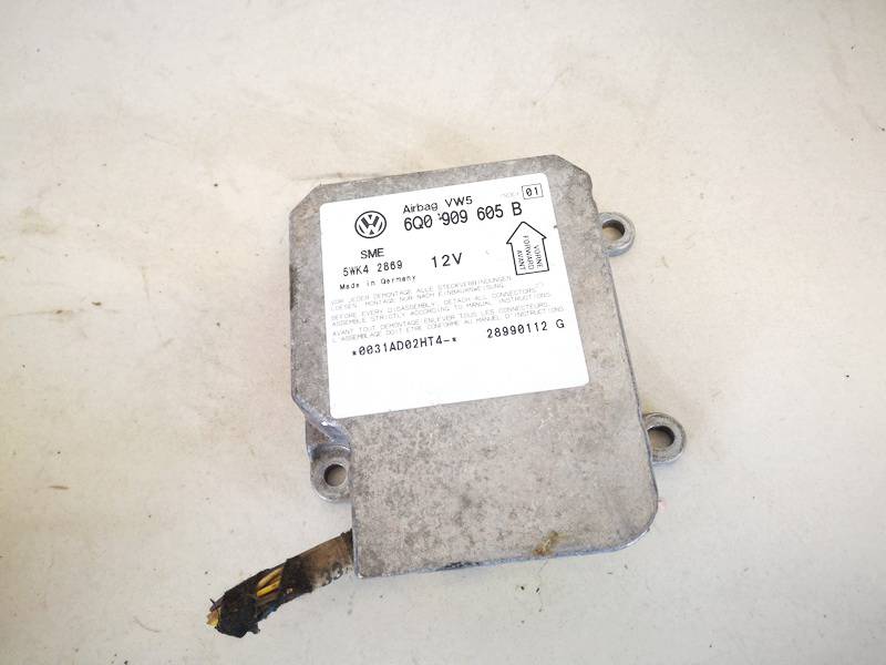 6Q0909605B Volkswagen Passat 2000 Airbag crash sensors module