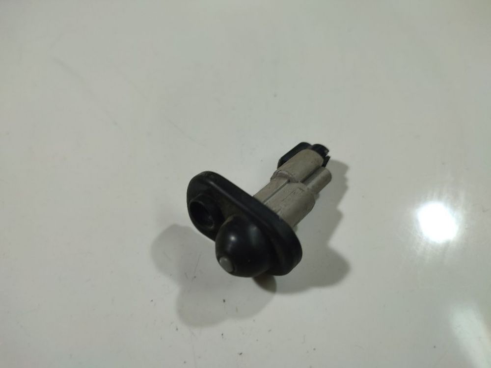 GM8658 Nissan X-Trail 2003 Styk drzwi – lewy