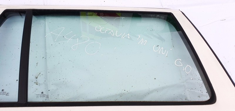 Skoda Octavia 2011 Szyba drzwi - TYLNE PRAWE