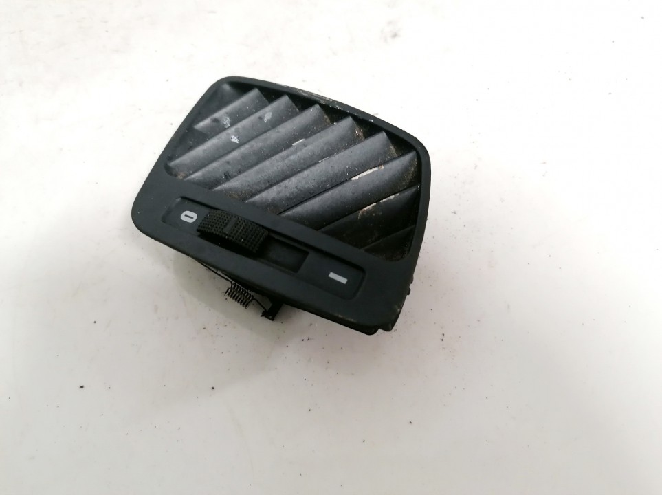 4B0819793 Audi A6 2002 Dash Vent (Air Vent Grille)