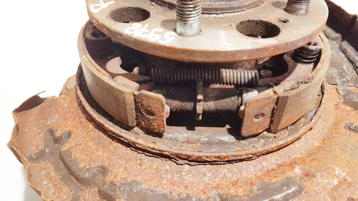 Kia Ceed 2011 Rankinio stabdzio mechanizmas