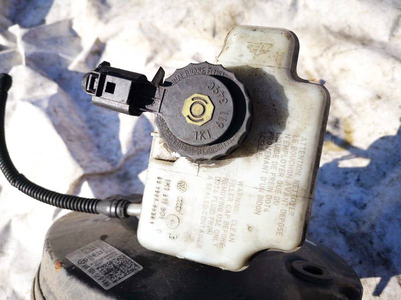 1K1611301D Skoda Octavia 2007 Brake Master Cylinder Reservoir