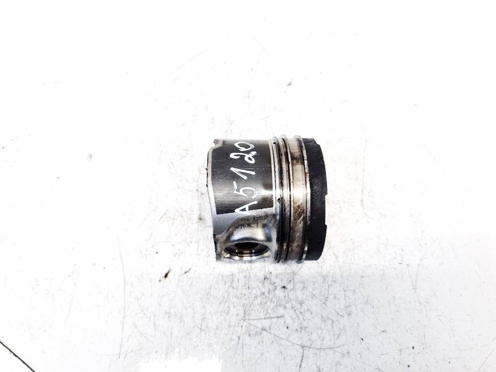 Toyota RAV-4 2009 Piston