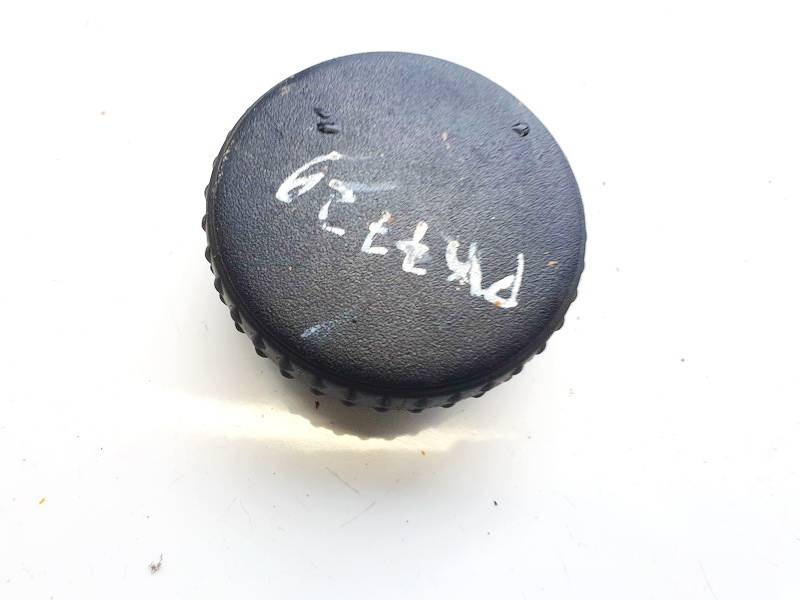 16017PDZ Ford Focus 2005 Wykończenie wnętrza (plastikowe elementy)