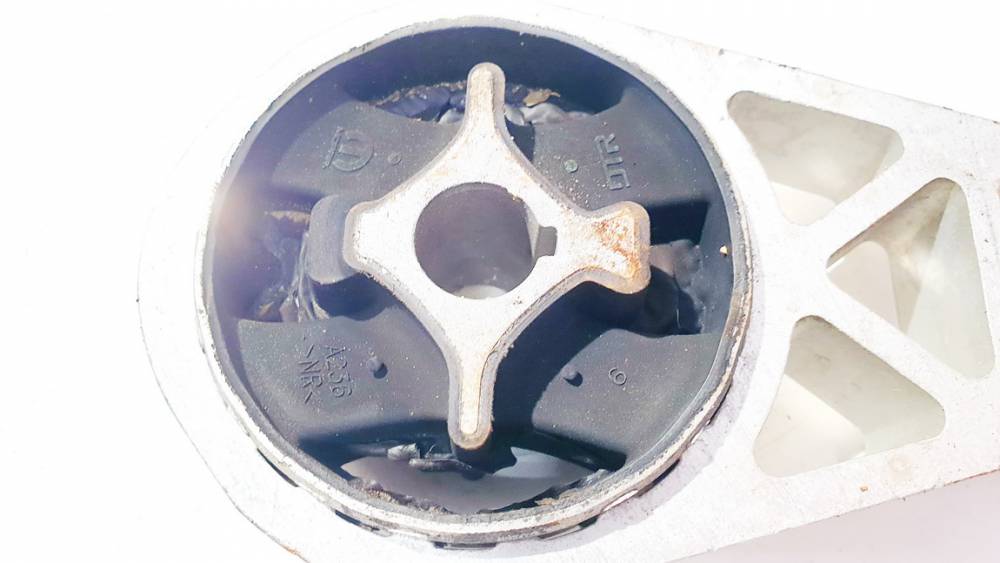 00521624220 Jeep Renegade 2023 Engine Mounting and Transmission Mount (Engine support) - Thumbnail 3