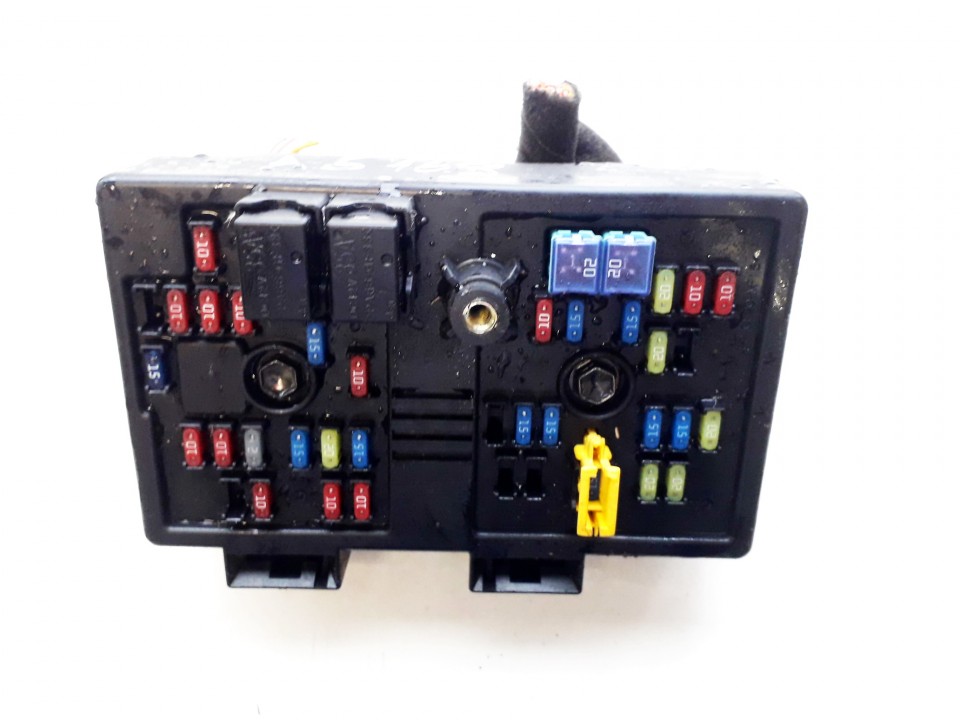 96821082 Chevrolet Captiva 2008 Skrzynka bezpieczników