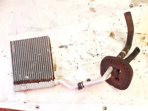 VP3M5H18476AE Ford C-MAX 2004 Heater radiator (heater matrix)