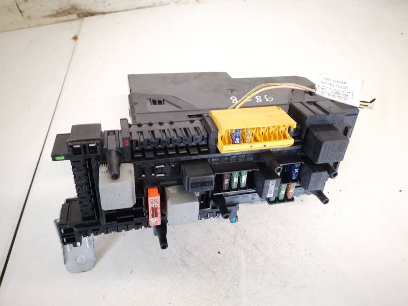 2045458301 Mercedes-Benz C-CLASS 2008 Fuse box - Thumbnail 3