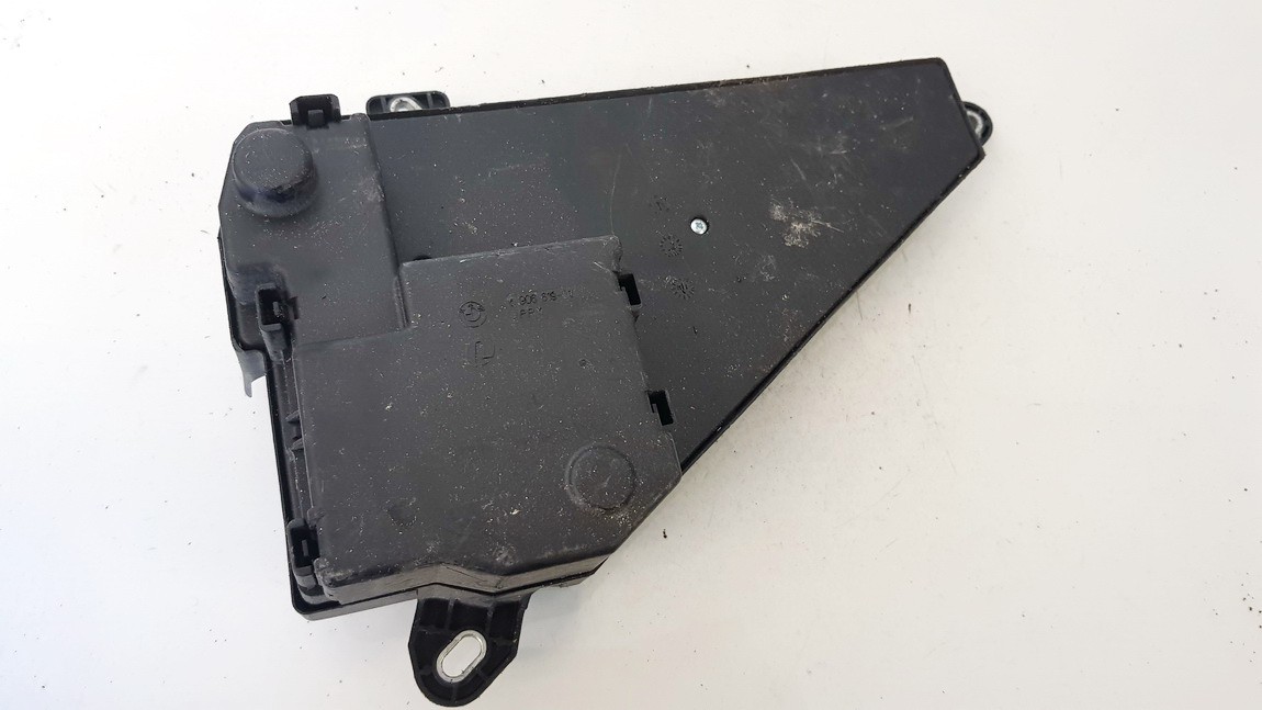 690661901 BMW 5-Series 2005 Fuse box - Thumbnail 2