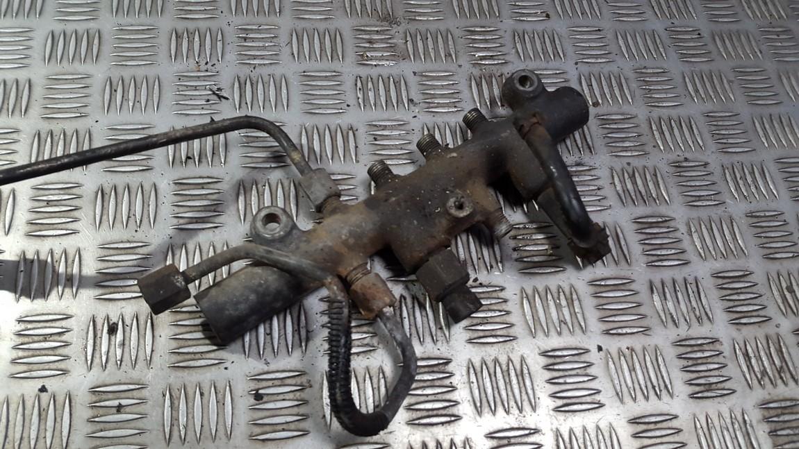 used used Fuel injector rail (injectors)(Fuel distributor) Mazda 6 2003