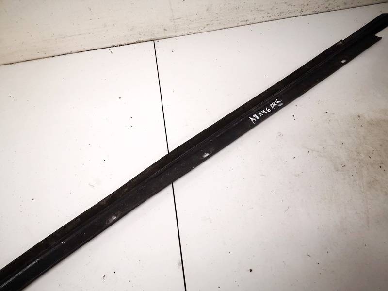 8D0837477 Audi A4 1998 Duru stiklo juostele P.K. - Thumbnail 2